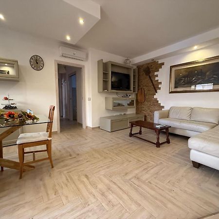 The Refuge Apartment Porto Torres Exterior photo